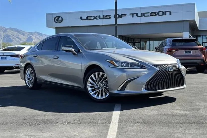 2020 Lexus ES 350 Luxury photo 1