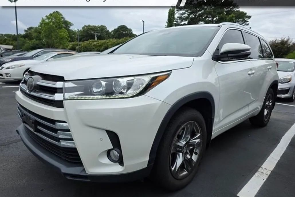 2017 Toyota Highlander Limited Platinum photo 1