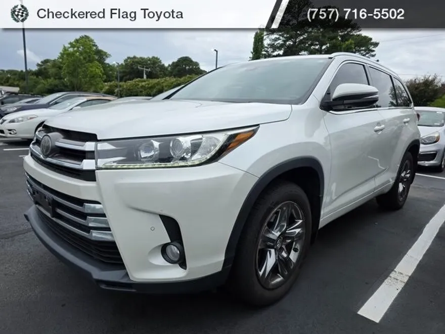 2017 Toyota Highlander Limited Platinum photo 1