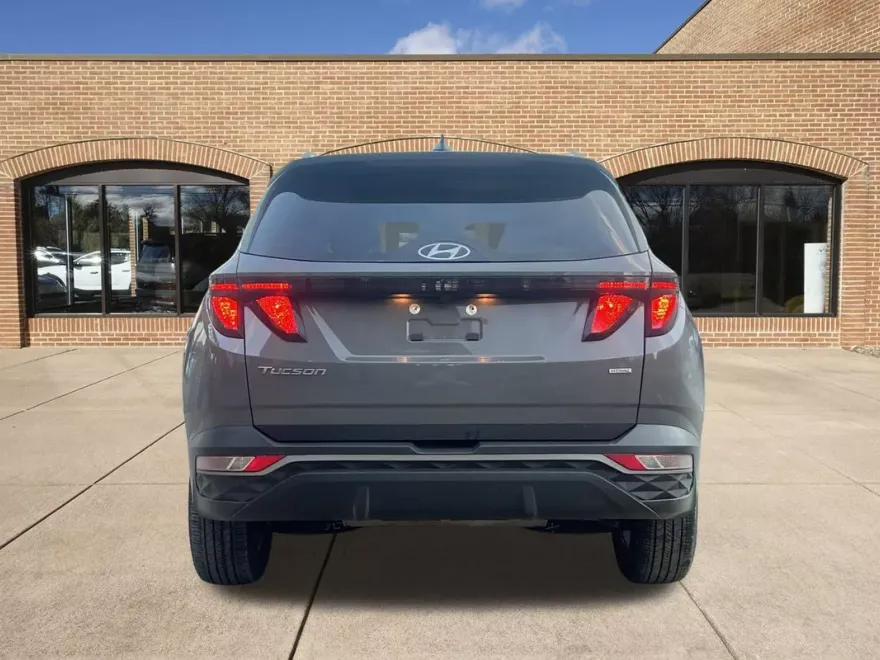 2024 Hyundai Tucson SEL photo 1