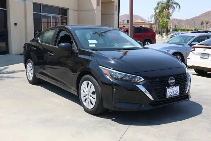 2025 Nissan Sentra S photo 1