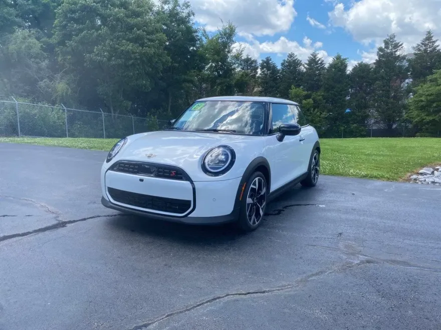 2025 Mini Cooper 2 Door Hardtop S photo 1