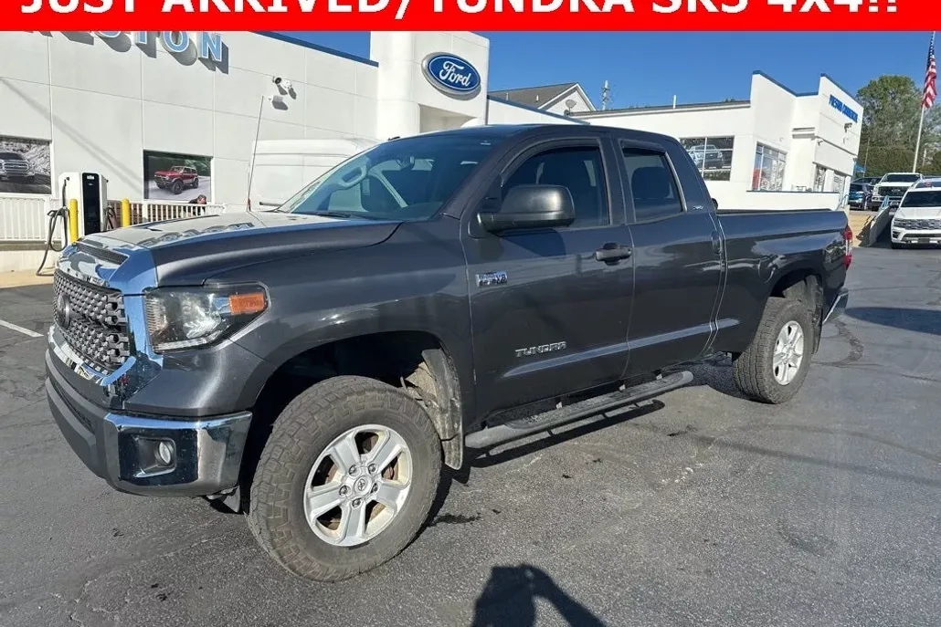 2018 Toyota Tundra SR5 photo 1