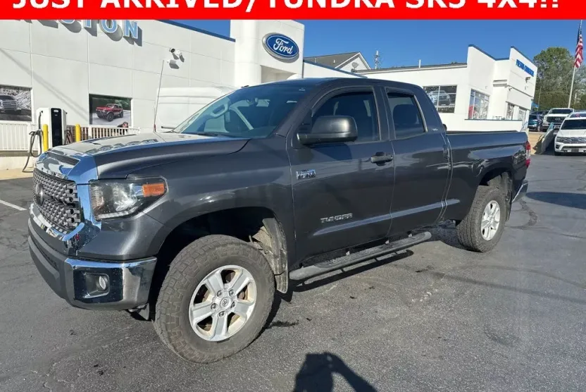 2018 Toyota Tundra SR5 photo 1