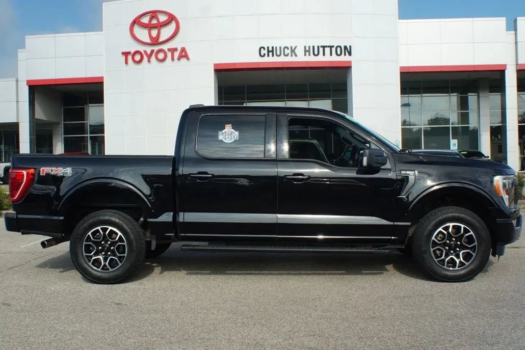 2023 Ford F-150 XLT photo 1