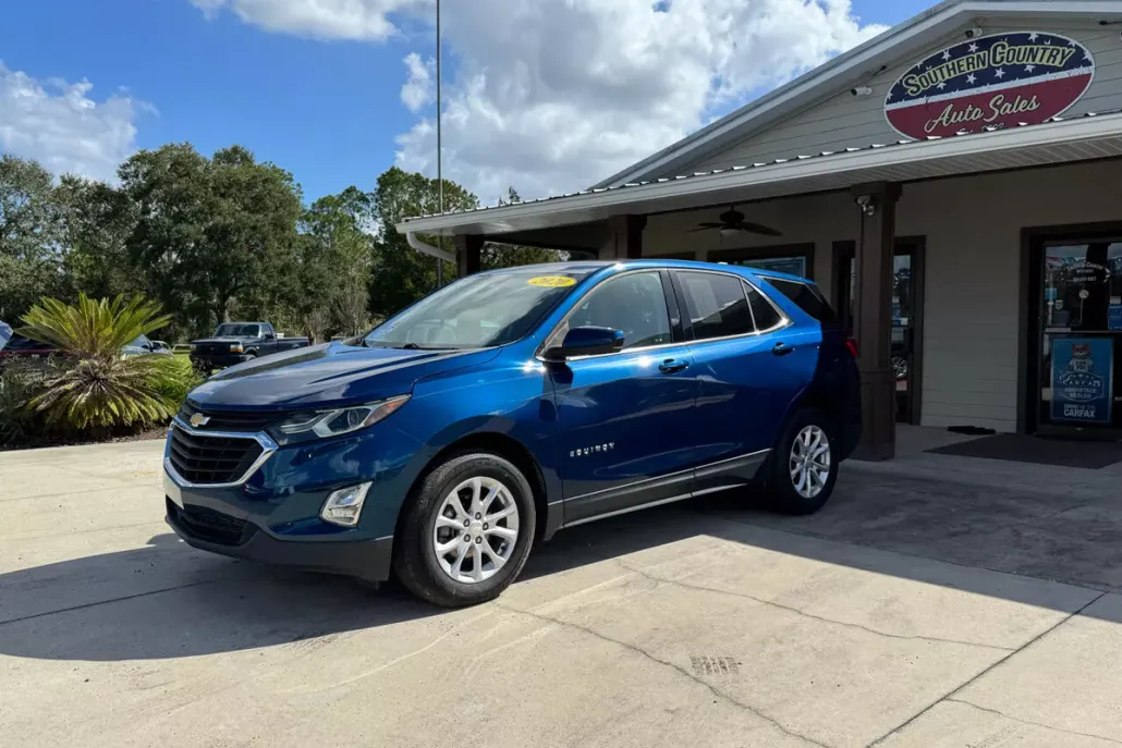 2020 Chevrolet Equinox LT photo 1