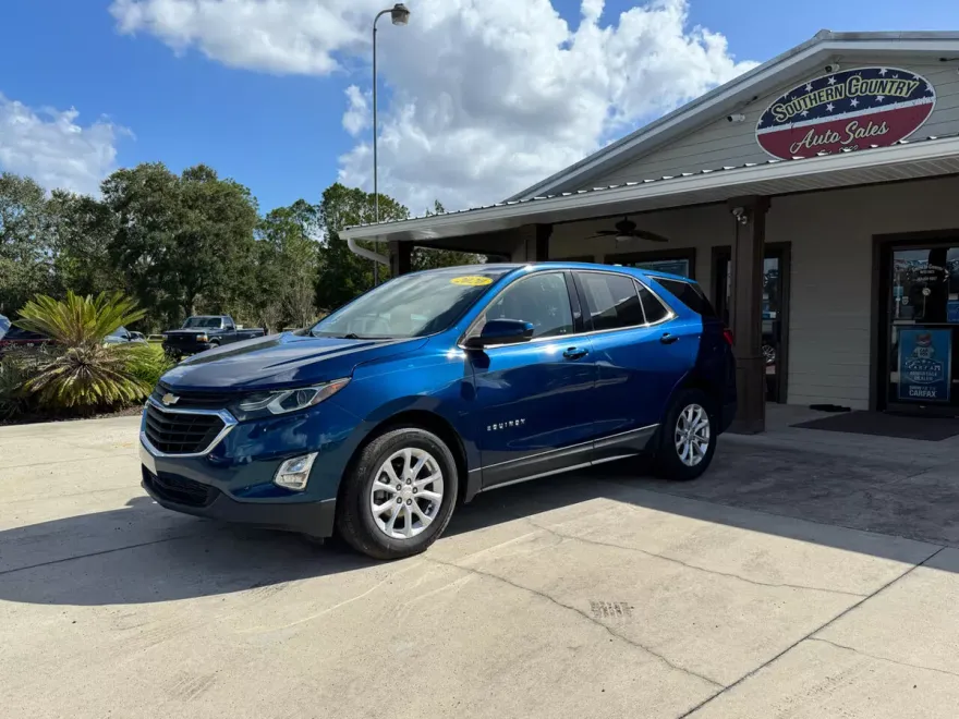 2020 Chevrolet Equinox LT photo 1