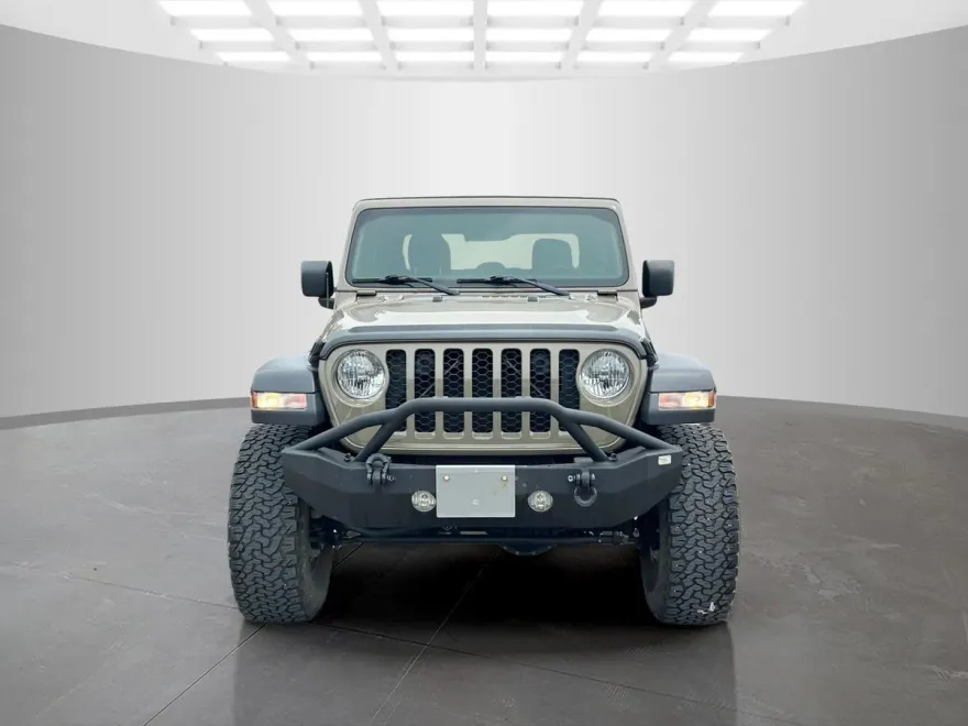 2020 Jeep Gladiator Sport S photo 1