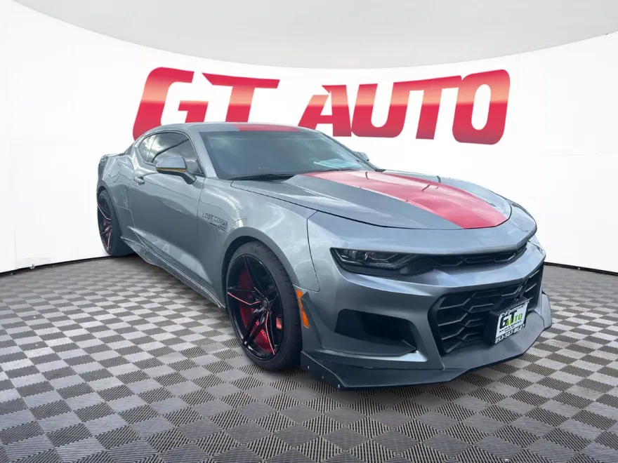 2023 Chevrolet Camaro 1LS 1LT photo 1