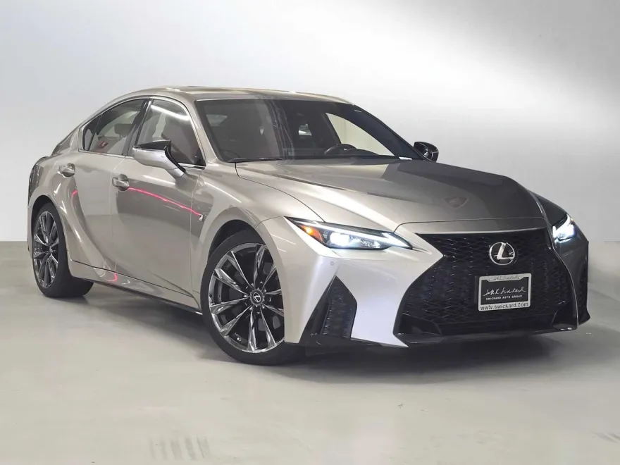 2022 Lexus IS 350 F SPORT photo 1