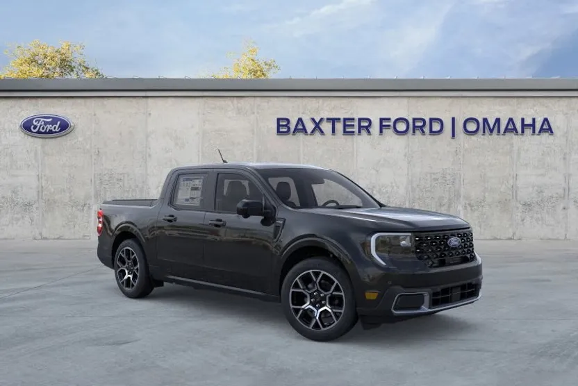 2025 Ford Maverick Lariat photo 1