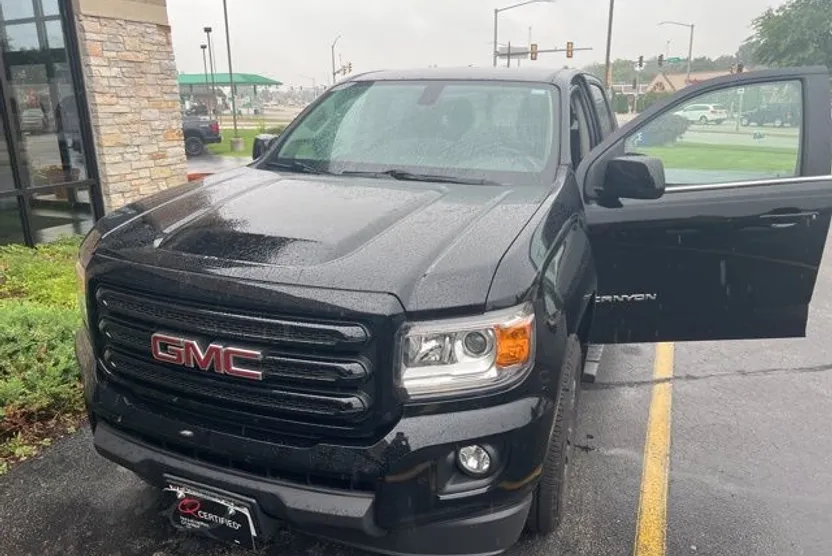 2020 Gmc Canyon SLE photo 1