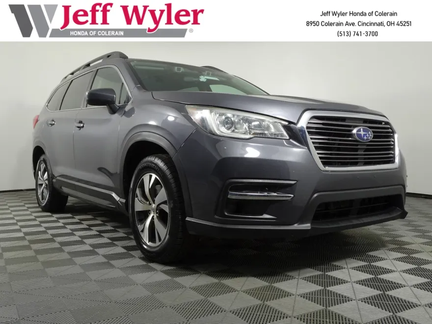 2019 Subaru Ascent Premium photo 1