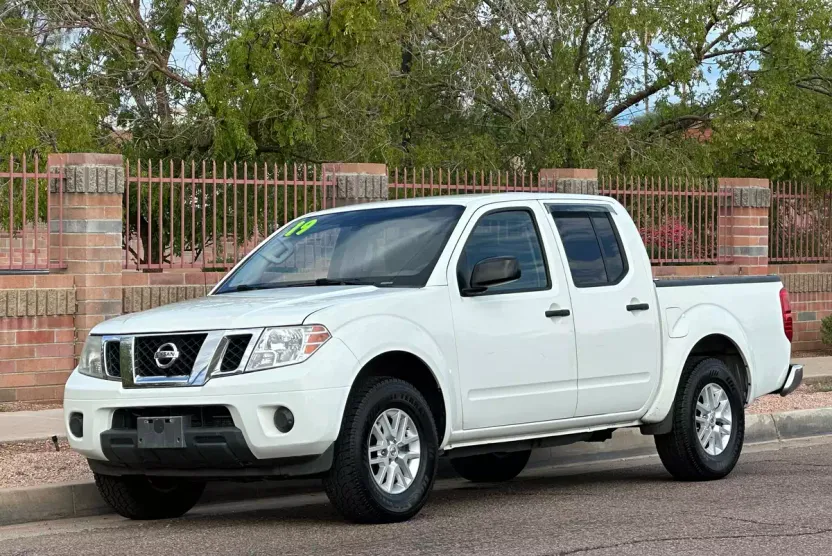 2019 Nissan Frontier SV photo 1