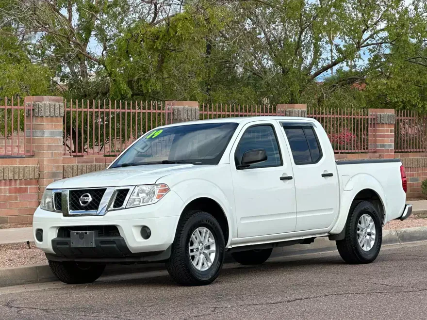 2019 Nissan Frontier SV photo 1