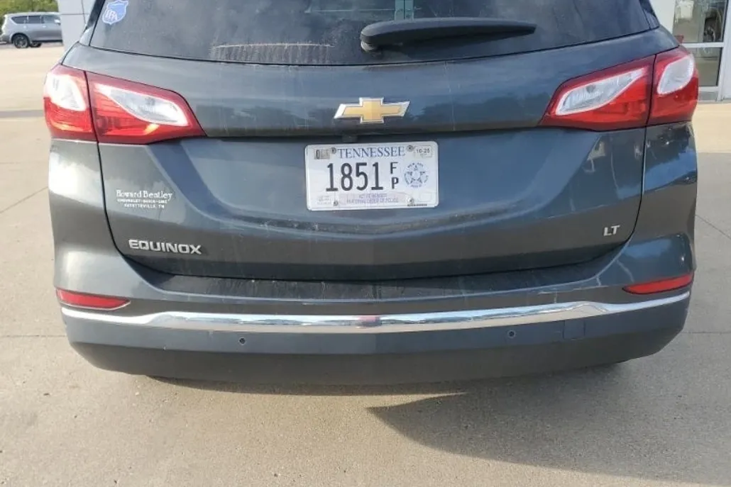 2020 Chevrolet Equinox LT photo 1