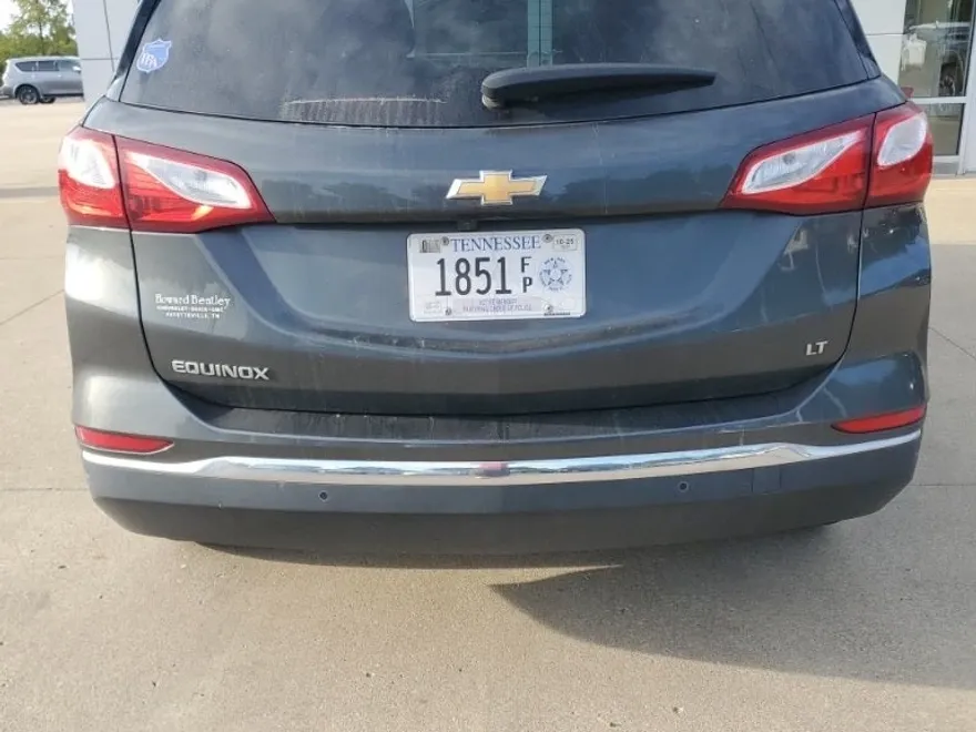 2020 Chevrolet Equinox LT photo 1