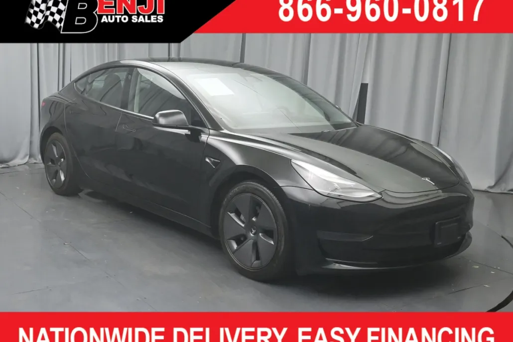 2021 Tesla Model 3 Standard Range Plus photo 1
