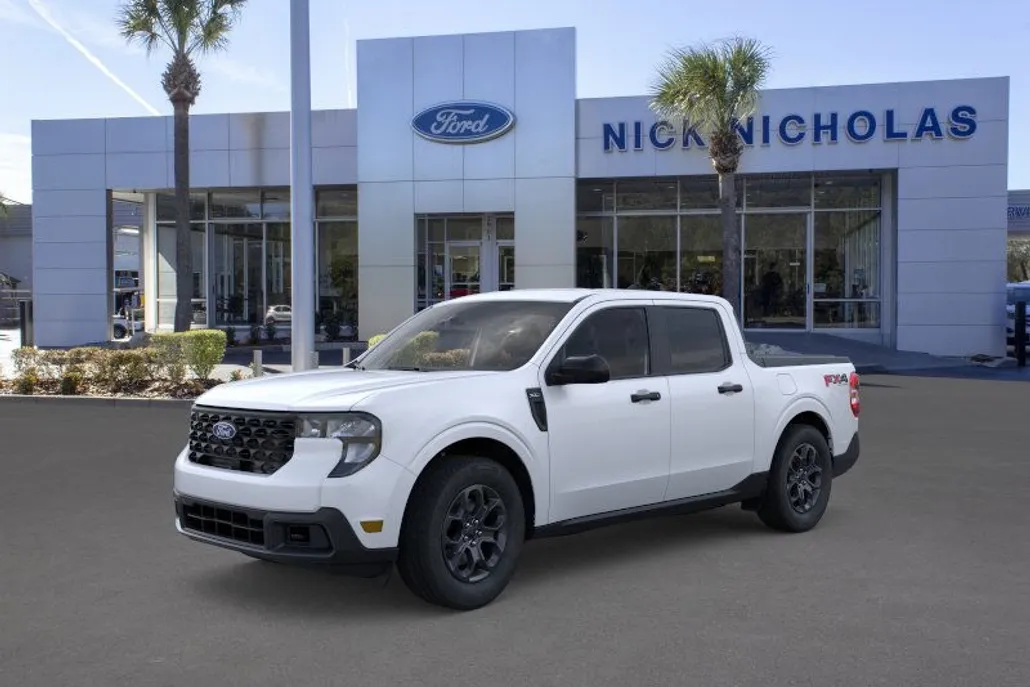 2025 Ford Maverick XLT photo 1