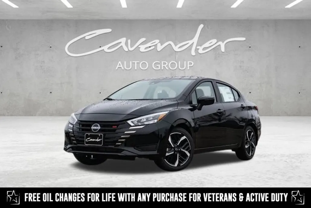 2025 Nissan Versa SR photo 1
