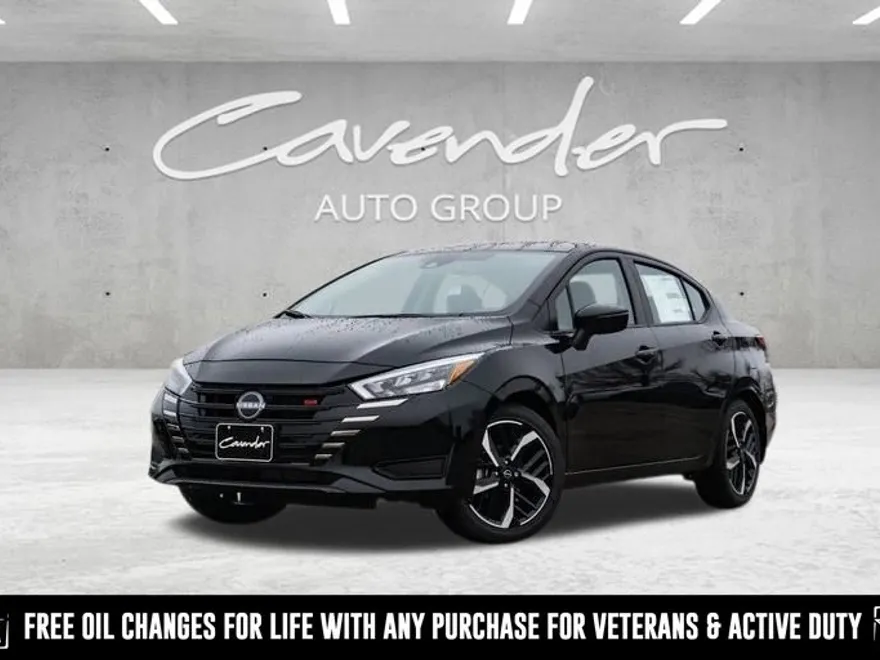 2025 Nissan Versa SR photo 1