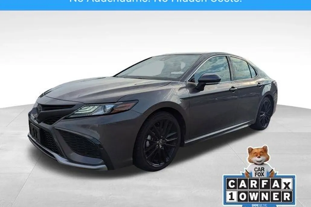 2023 Toyota Camry XSE photo 1