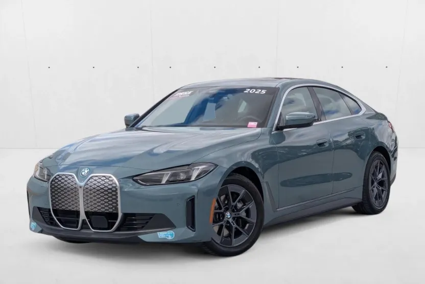 2025 Bmw i4 eDrive40 photo 1