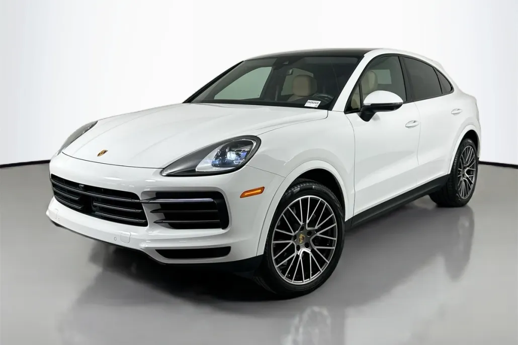 2023 Porsche Cayenne Coupe Platinum Edition photo 1