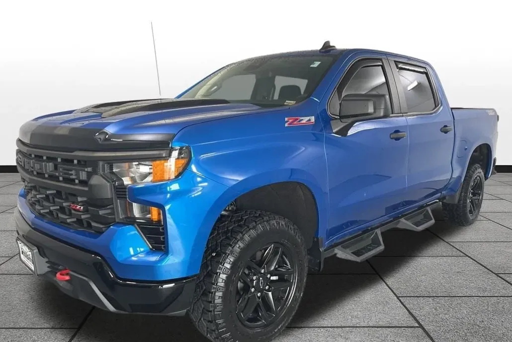 2022 Chevrolet Silverado 1500 Custom Trail Boss photo 1