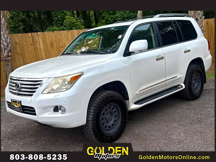 2011 Lexus LX 570 photo 1