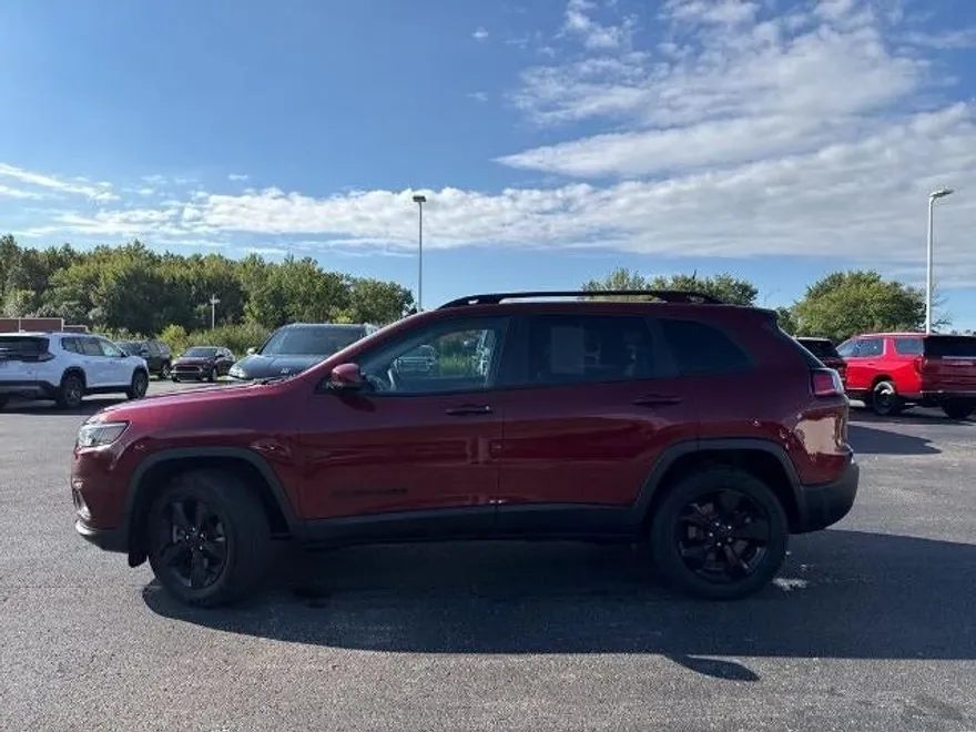 2020 Jeep Cherokee Altitude photo 1