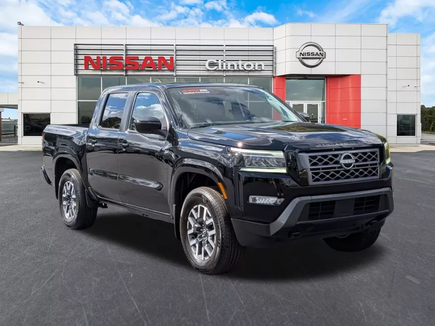 2024 Nissan Frontier SL photo 1