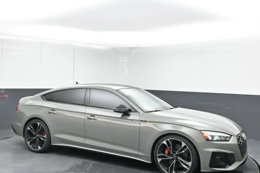 2021 Audi S5 Prestige photo 1