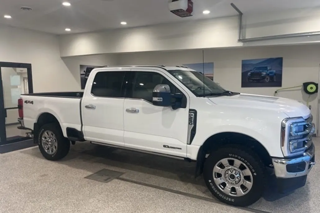 2024 Ford F-250 Lariat photo 1