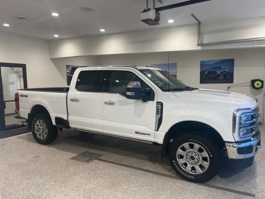 2024 Ford F-250 Lariat photo 1