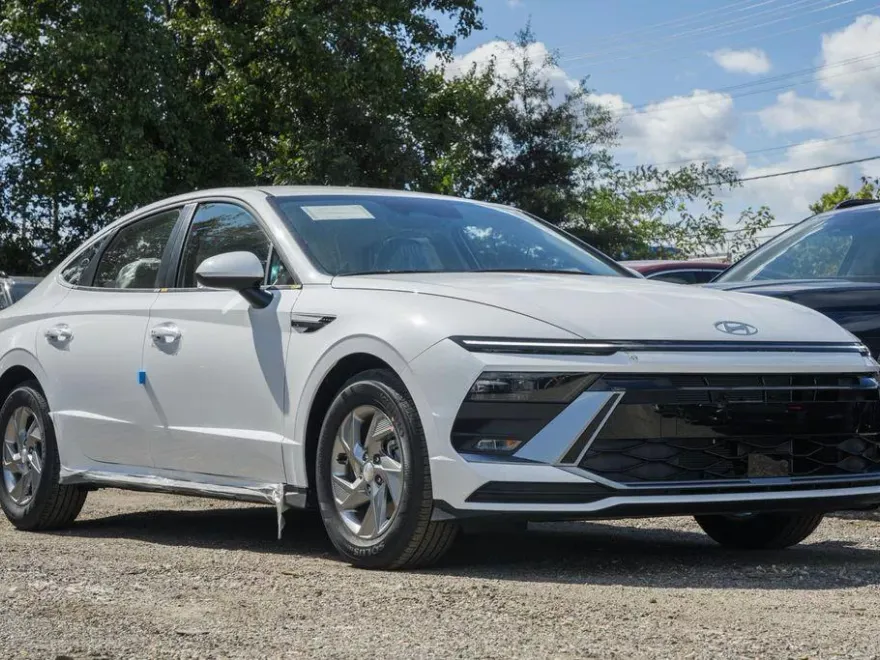 2026 Hyundai Sonata SE photo 1