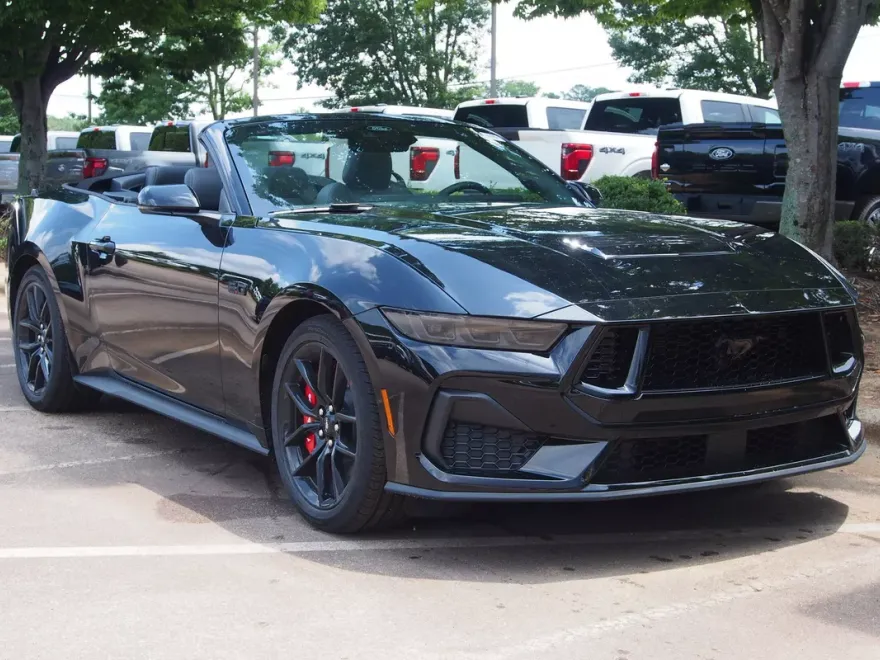 2025 Ford Mustang GT Premium photo 1