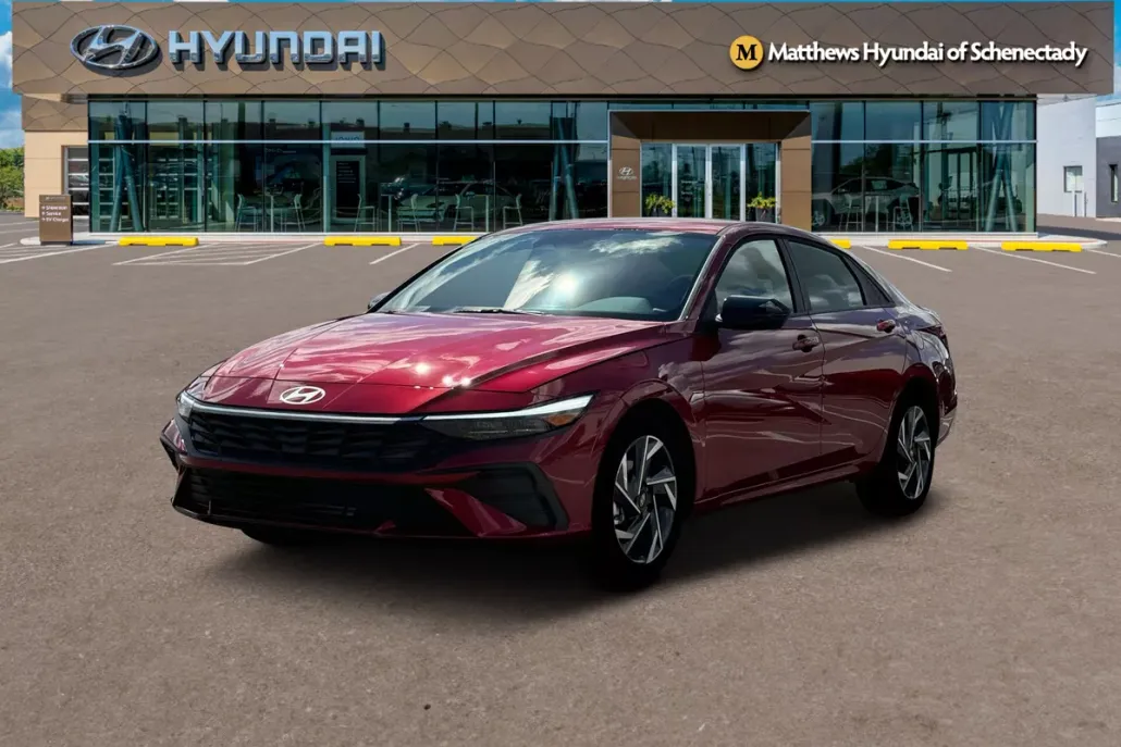 2025 Hyundai Elantra SEL Sport photo 1