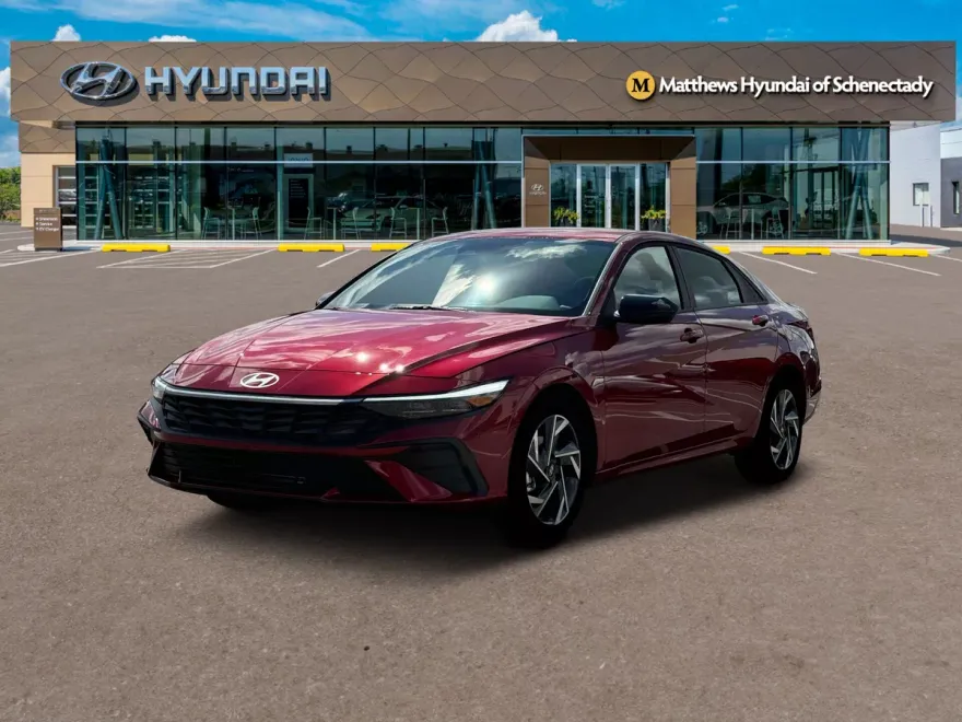 2025 Hyundai Elantra SEL Sport photo 1