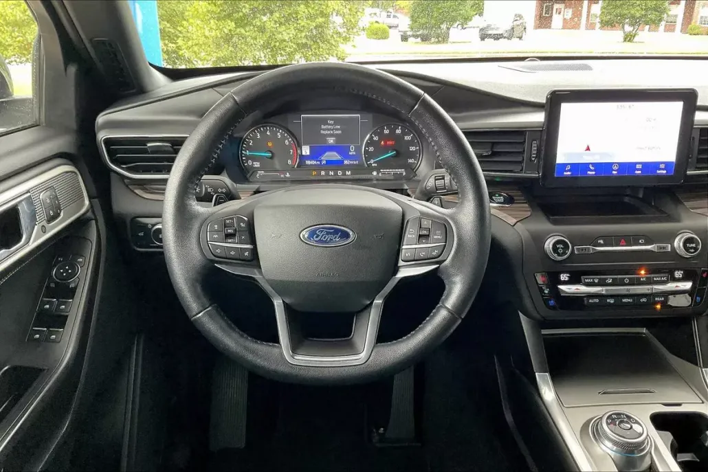 2020 Ford Explorer Limited photo 1