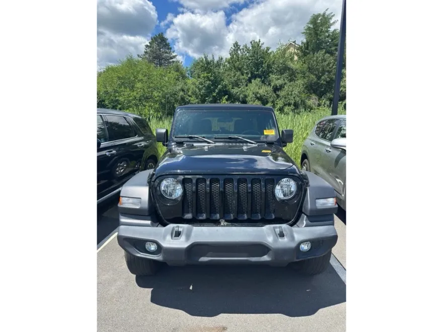2018 Jeep Wrangler Sport S photo 1