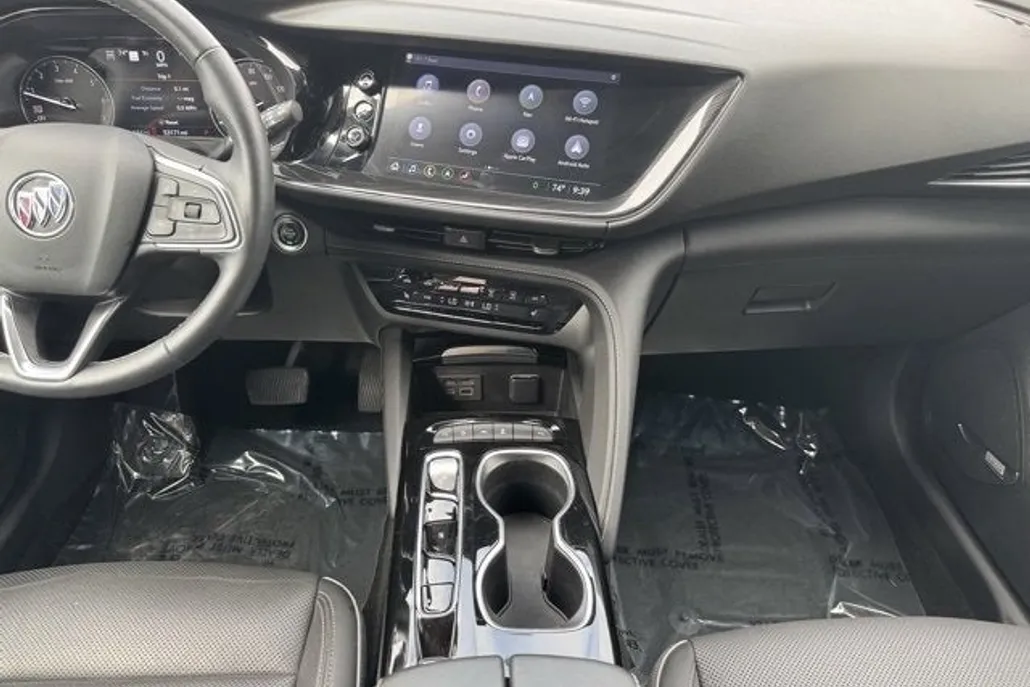 2021 Buick Envision Essence photo 1
