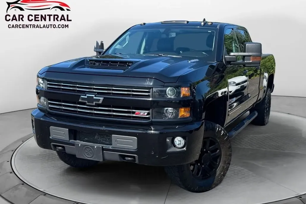 2019 Chevrolet Silverado 2500HD LTZ photo 1