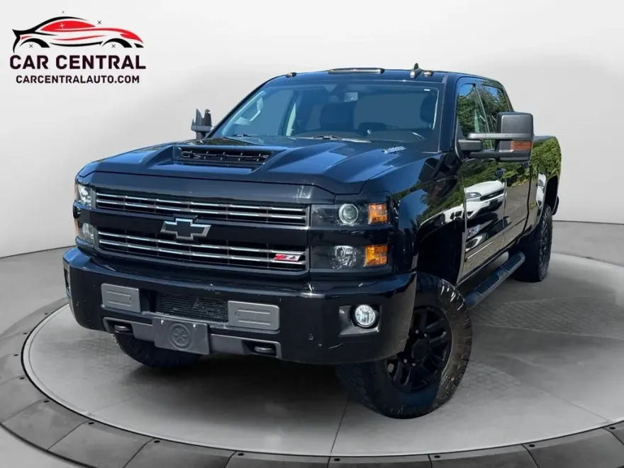 2019 Chevrolet Silverado 2500HD LTZ photo 1