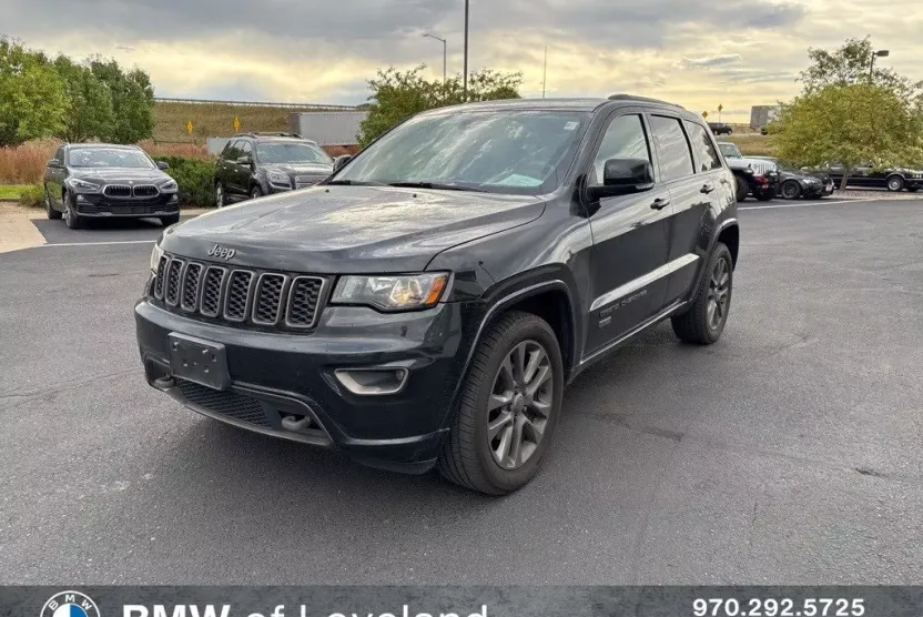 2017 Jeep Grand Cherokee Limited Anniversary Edition photo 1