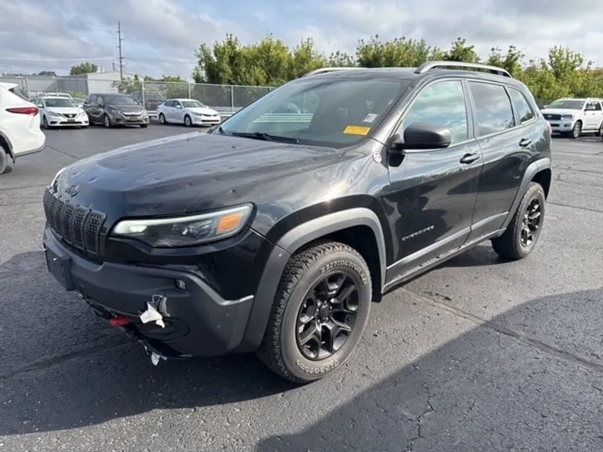 2019 Jeep Cherokee Trailhawk photo 1