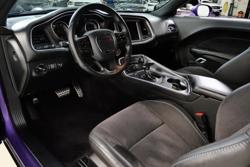 2018 Dodge Challenger 392 Scat Pack Shaker photo 1