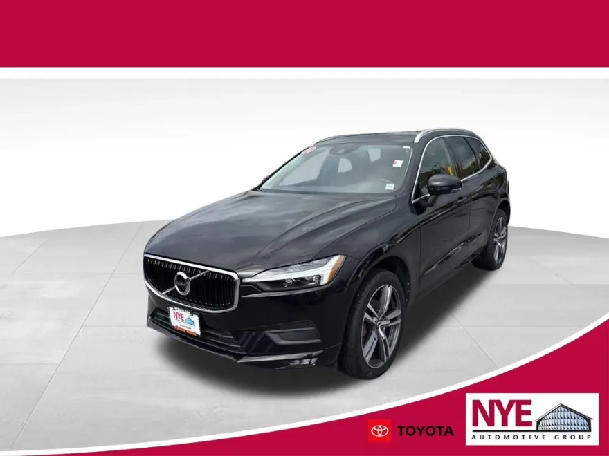2021 Volvo XC60 T5 Momentum photo 1