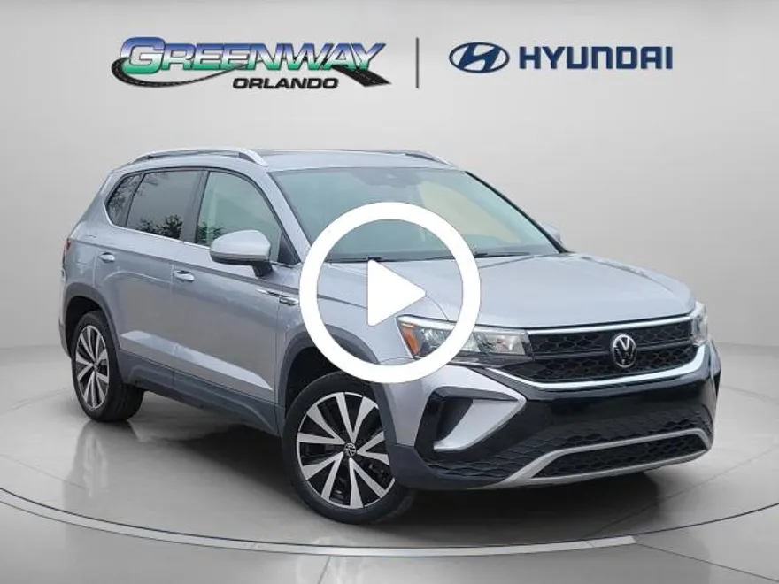 2023 Volkswagen Taos SE photo 1