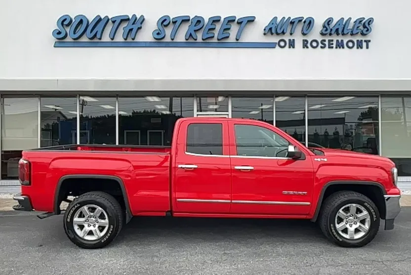 2017 Gmc Sierra SLT photo 1